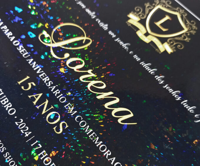 Convite Preto e Branco com envelope carta aniversário 15 anos Papel especial holográfico